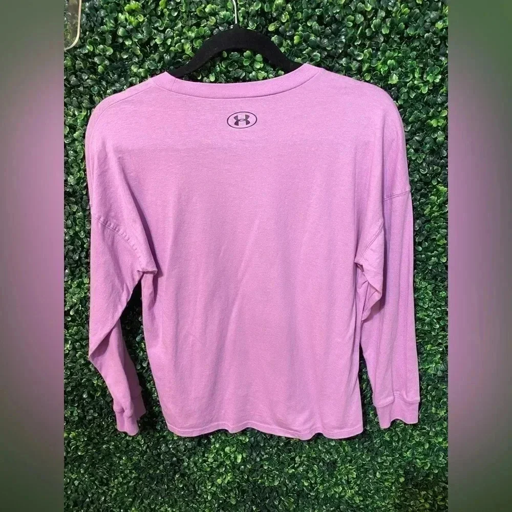 Under Armour long sleeve Graphic Shirt - Size Youth Medium